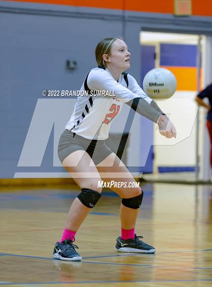 Thumbnail 3 in Maplesville @ Chilton County photogallery.