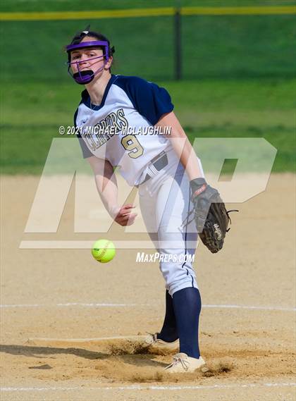 Thumbnail 3 in Poly Prep Country Day @ Xaverian photogallery.