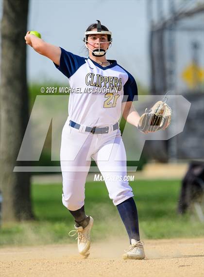 Thumbnail 2 in Poly Prep Country Day @ Xaverian photogallery.