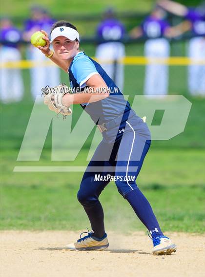 Thumbnail 3 in Poly Prep Country Day @ Xaverian photogallery.