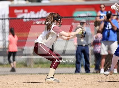 Thumbnail 2 in Hopedale vs. Millbury (MIAA Division 3 Central Final) photogallery.