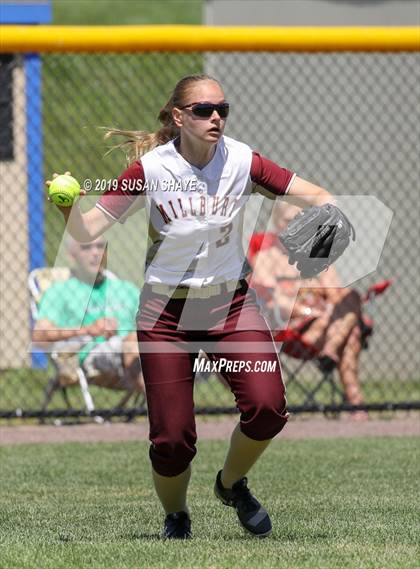 Thumbnail 2 in Hopedale vs. Millbury (MIAA Division 3 Central Final) photogallery.