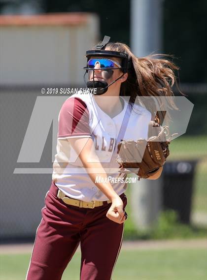 Thumbnail 3 in Hopedale vs. Millbury (MIAA Division 3 Central Final) photogallery.