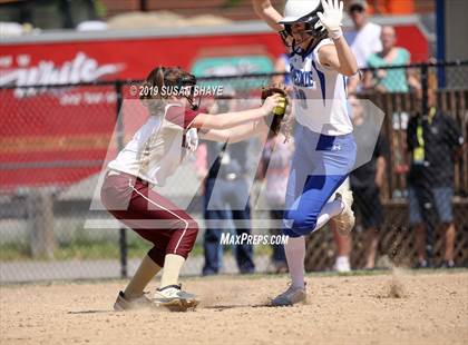 Thumbnail 3 in Hopedale vs. Millbury (MIAA Division 3 Central Final) photogallery.