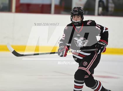 Thumbnail 1 in New Canaan @ Greenwich (FCIAC D1 Final) photogallery.