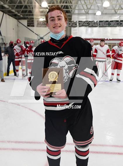 Thumbnail 2 in New Canaan @ Greenwich (FCIAC D1 Final) photogallery.