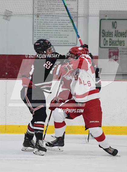 Thumbnail 2 in New Canaan @ Greenwich (FCIAC D1 Final) photogallery.