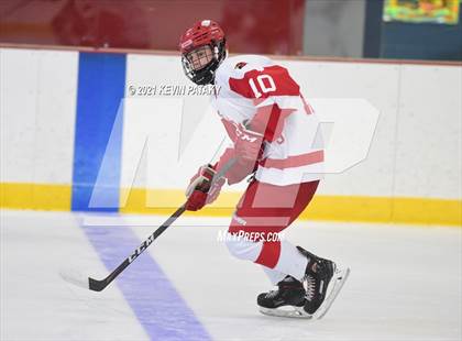 Thumbnail 1 in New Canaan @ Greenwich (FCIAC D1 Final) photogallery.