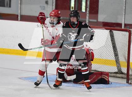 Thumbnail 1 in New Canaan @ Greenwich (FCIAC D1 Final) photogallery.