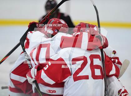 Thumbnail 1 in New Canaan @ Greenwich (FCIAC D1 Final) photogallery.