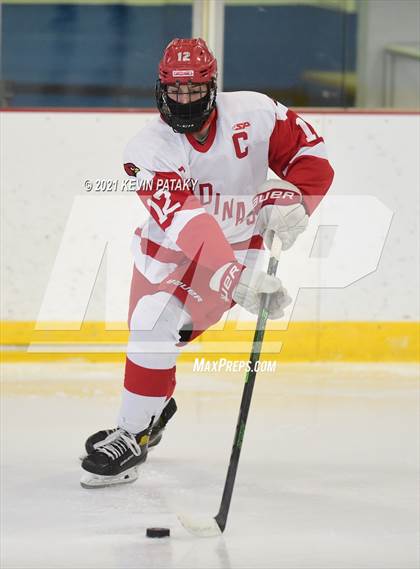 Thumbnail 1 in New Canaan @ Greenwich (FCIAC D1 Final) photogallery.