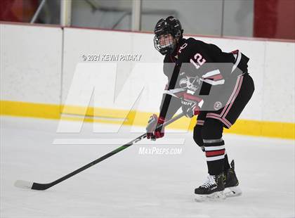 Thumbnail 2 in New Canaan @ Greenwich (FCIAC D1 Final) photogallery.