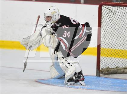 Thumbnail 1 in New Canaan @ Greenwich (FCIAC D1 Final) photogallery.