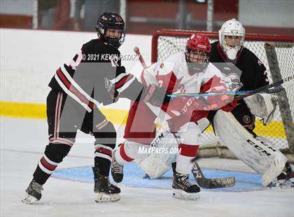 Thumbnail 1 in New Canaan @ Greenwich (FCIAC D1 Final) photogallery.
