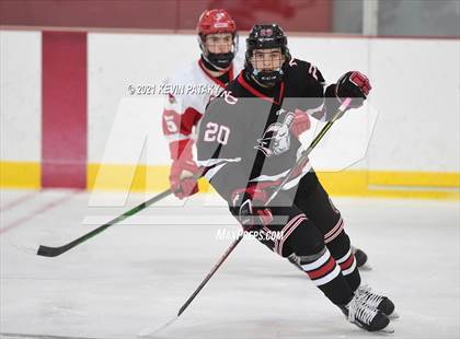 Thumbnail 2 in New Canaan @ Greenwich (FCIAC D1 Final) photogallery.