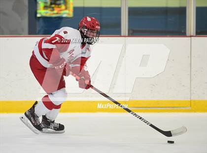 Thumbnail 1 in New Canaan @ Greenwich (FCIAC D1 Final) photogallery.