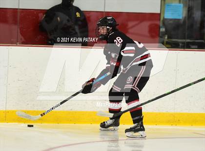Thumbnail 1 in New Canaan @ Greenwich (FCIAC D1 Final) photogallery.