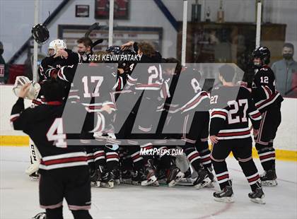 Thumbnail 3 in New Canaan @ Greenwich (FCIAC D1 Final) photogallery.