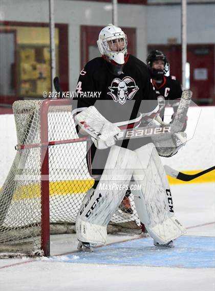 Thumbnail 2 in New Canaan @ Greenwich (FCIAC D1 Final) photogallery.
