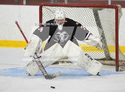 Thumbnail 1 in New Canaan @ Greenwich (FCIAC D1 Final) photogallery.