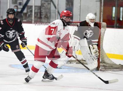 Thumbnail 2 in New Canaan @ Greenwich (FCIAC D1 Final) photogallery.