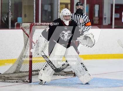 Thumbnail 3 in New Canaan @ Greenwich (FCIAC D1 Final) photogallery.