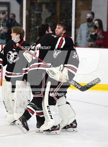 Thumbnail 1 in New Canaan @ Greenwich (FCIAC D1 Final) photogallery.