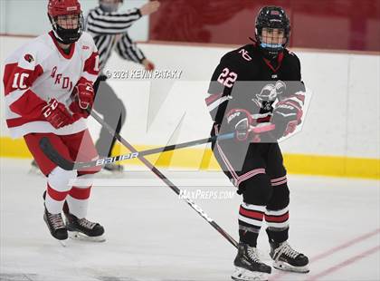 Thumbnail 2 in New Canaan @ Greenwich (FCIAC D1 Final) photogallery.