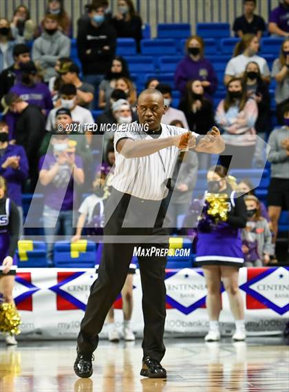 Thumbnail 2 in Mayflower vs. Centerpoint (AAA 3A Final) photogallery.