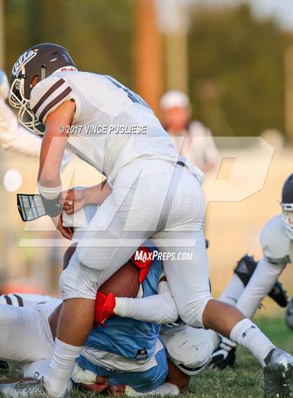 Thumbnail 2 in Crespi @ Sylmar photogallery.