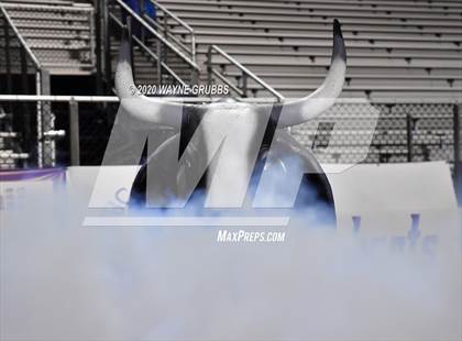 Thumbnail 2 in Paul Pewitt vs. Harmony (UIL 3A Bi-District) photogallery.