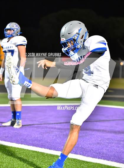 Thumbnail 3 in Paul Pewitt vs. Harmony (UIL 3A Bi-District) photogallery.