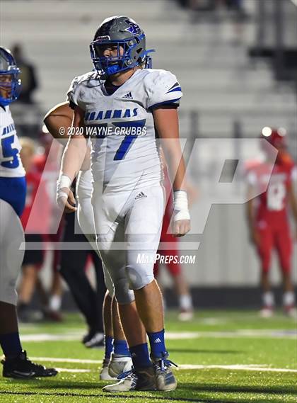 Thumbnail 3 in Paul Pewitt vs. Harmony (UIL 3A Bi-District) photogallery.