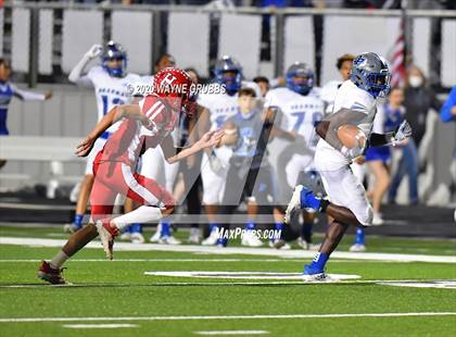 Thumbnail 2 in Paul Pewitt vs. Harmony (UIL 3A Bi-District) photogallery.
