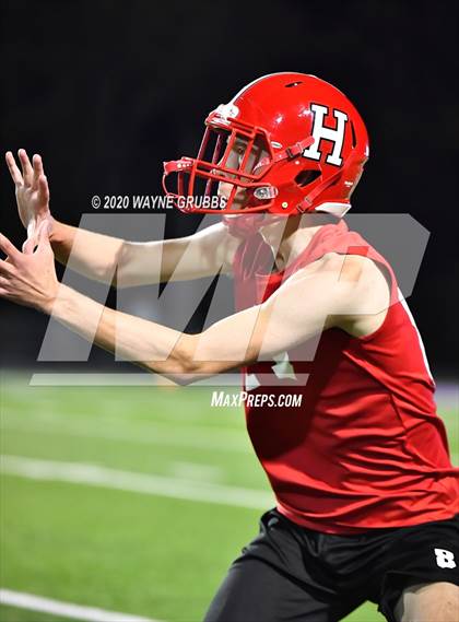 Thumbnail 1 in Paul Pewitt vs. Harmony (UIL 3A Bi-District) photogallery.