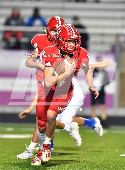Thumbnail 3 in Paul Pewitt vs. Harmony (UIL 3A Bi-District) photogallery.