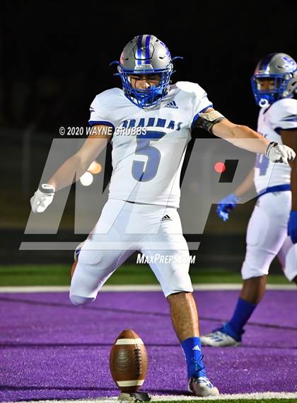 Thumbnail 1 in Paul Pewitt vs. Harmony (UIL 3A Bi-District) photogallery.