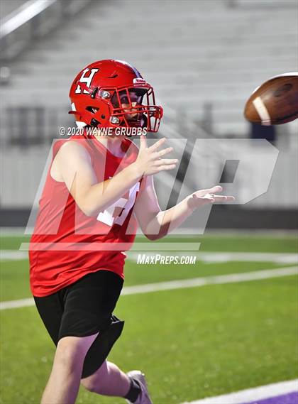 Thumbnail 1 in Paul Pewitt vs. Harmony (UIL 3A Bi-District) photogallery.