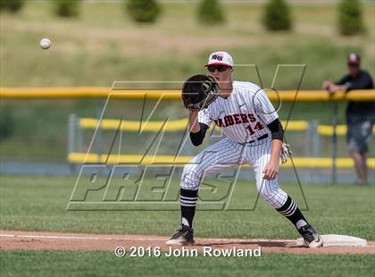 Thumbnail 2 in Huntley vs. Grant (IHSA 4A Sectional Final) photogallery.