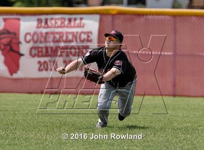 Thumbnail 2 in Huntley vs. Grant (IHSA 4A Sectional Final) photogallery.