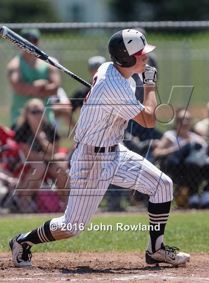 Thumbnail 3 in Huntley vs. Grant (IHSA 4A Sectional Final) photogallery.