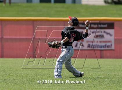 Thumbnail 1 in Huntley vs. Grant (IHSA 4A Sectional Final) photogallery.