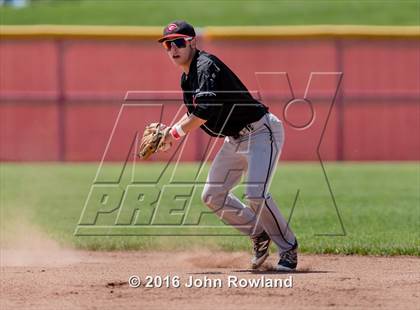 Thumbnail 3 in Huntley vs. Grant (IHSA 4A Sectional Final) photogallery.
