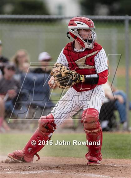 Thumbnail 1 in Huntley vs. Grant (IHSA 4A Sectional Final) photogallery.