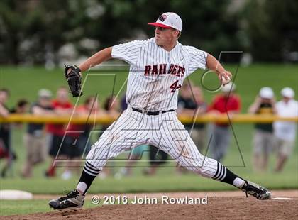 Thumbnail 3 in Huntley vs. Grant (IHSA 4A Sectional Final) photogallery.