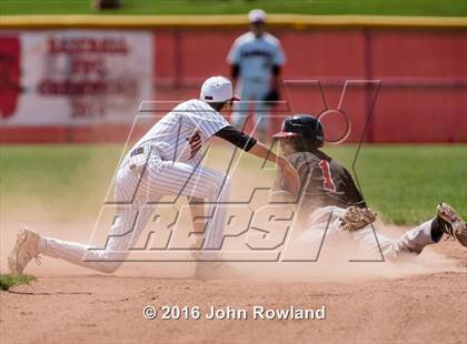 Thumbnail 1 in Huntley vs. Grant (IHSA 4A Sectional Final) photogallery.