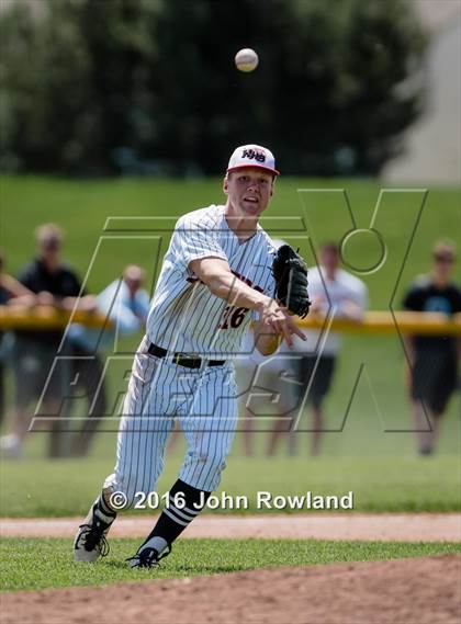 Thumbnail 2 in Huntley vs. Grant (IHSA 4A Sectional Final) photogallery.