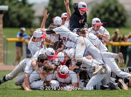 Thumbnail 1 in Huntley vs. Grant (IHSA 4A Sectional Final) photogallery.
