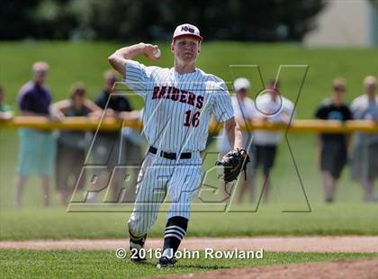 Thumbnail 3 in Huntley vs. Grant (IHSA 4A Sectional Final) photogallery.