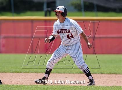 Thumbnail 3 in Huntley vs. Grant (IHSA 4A Sectional Final) photogallery.